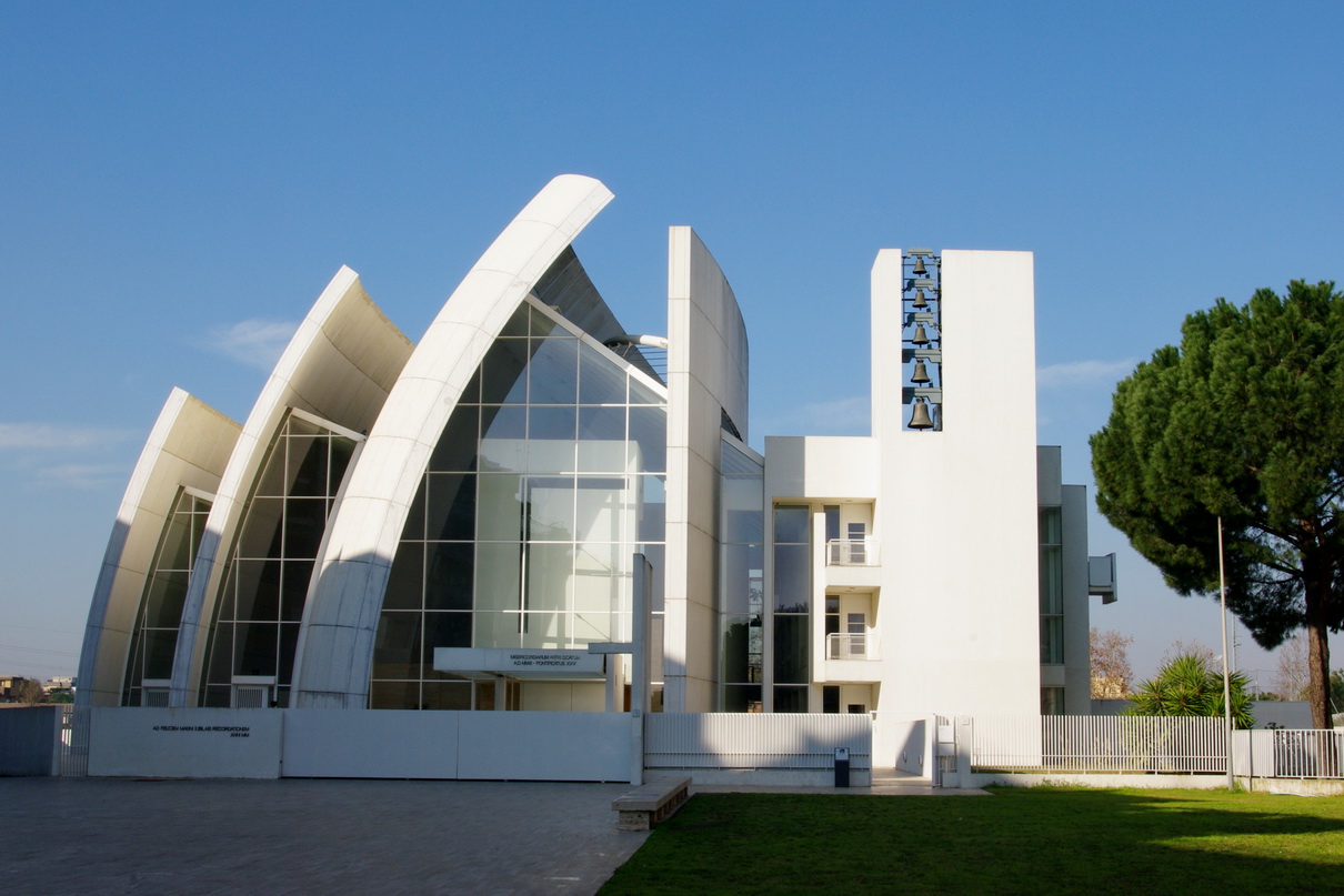 Chiesa Dio Padre Misericordioso a Tor Tre Teste